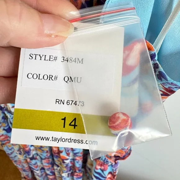 NWT Taylor Chiffon Maxi Dress in Aquamarine Mauve - Picture 5 of 13